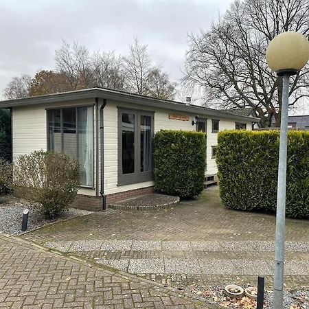 Gezellig Chalet Op De Prachtige Veluwe 푸텐 외부 사진